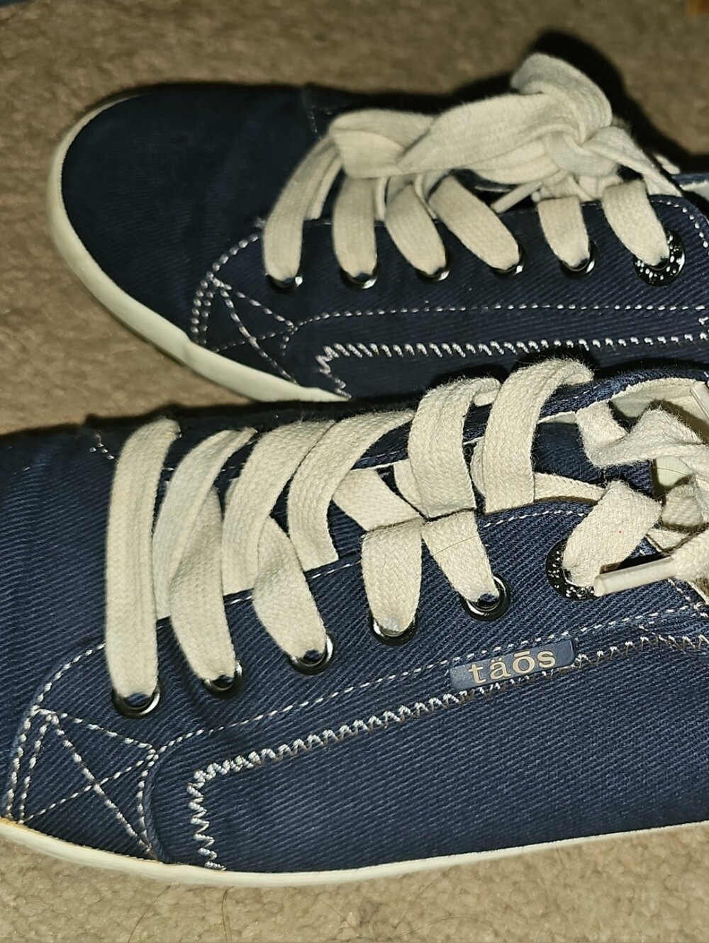 TAOS Navy Canvas Sneakers with Cream Laces